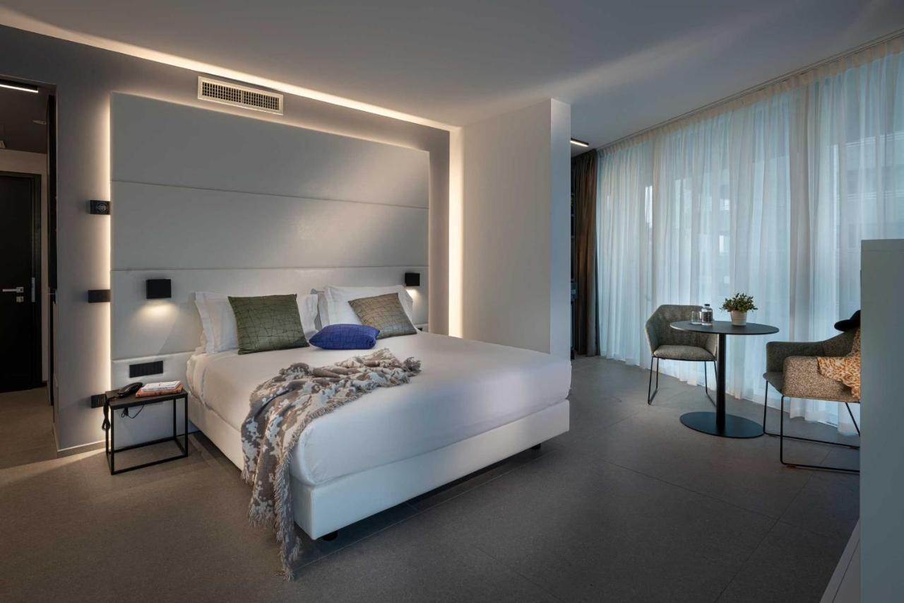 J44 Lifestyle Hotel Lido di Jesolo Exterior foto Deluxe room