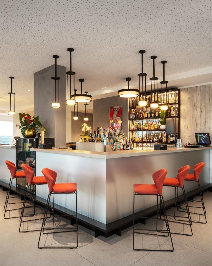 J44 Lifestyle Hotel Lido di Jesolo Exterior foto The bar at the lounge