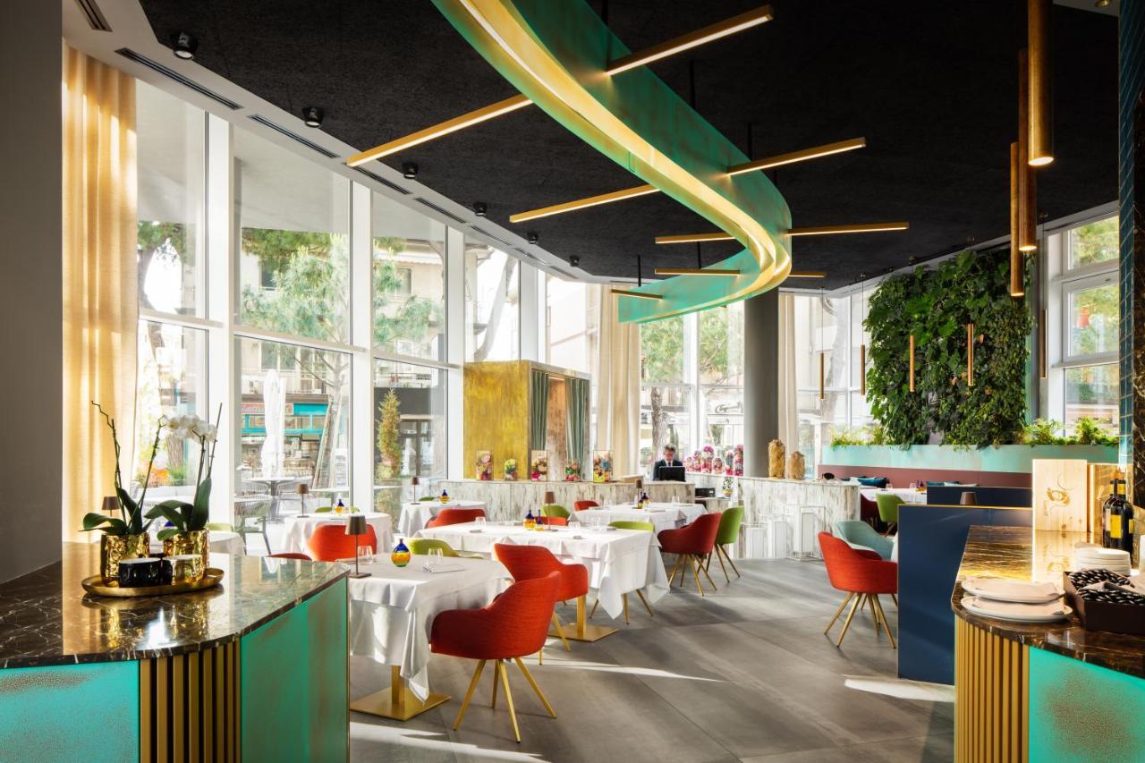 J44 Lifestyle Hotel Lido di Jesolo Exterior foto Restaurant interior